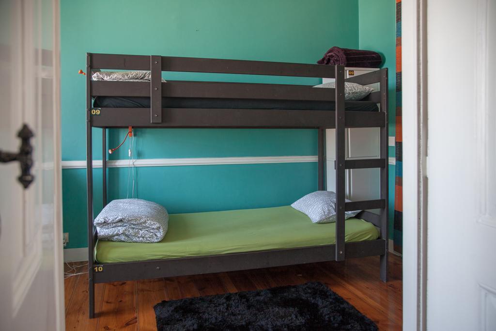 Hostel Graca 28 Лиссабон Номер фото